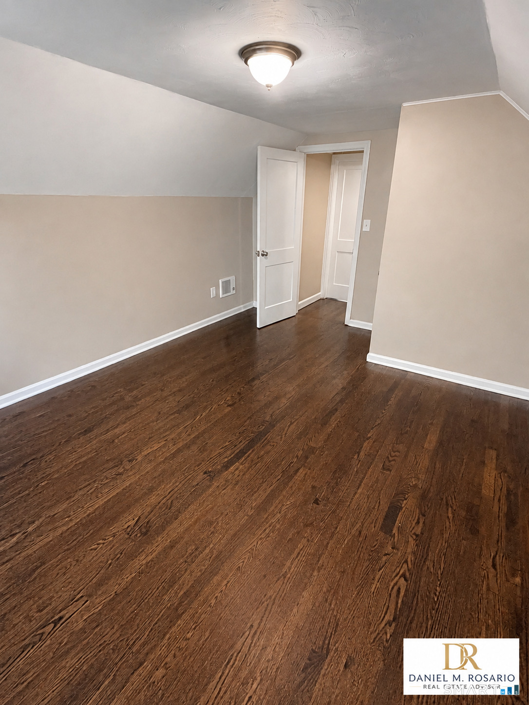 116 Vance Street photo 13