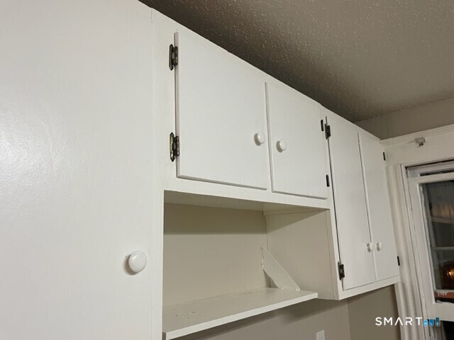 40 Quaker Lane South photo 12