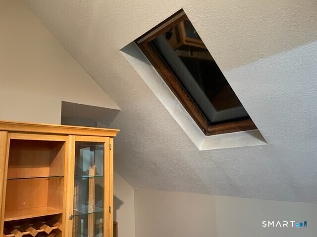 40 Quaker Lane South photo 17