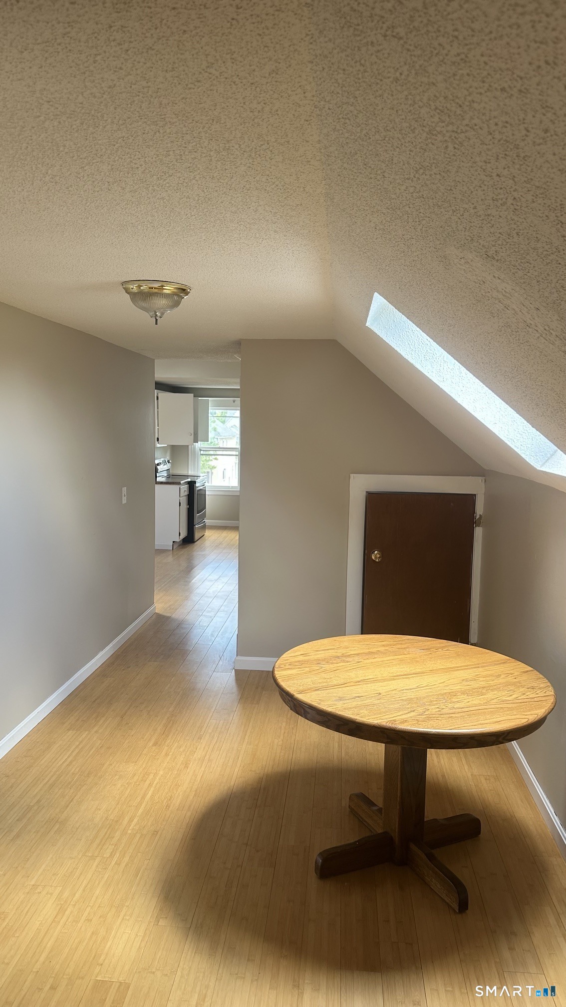 40 Quaker Lane South photo 5