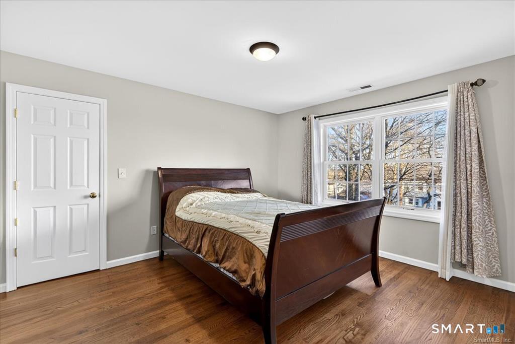 72 Broadmere Road photo 21