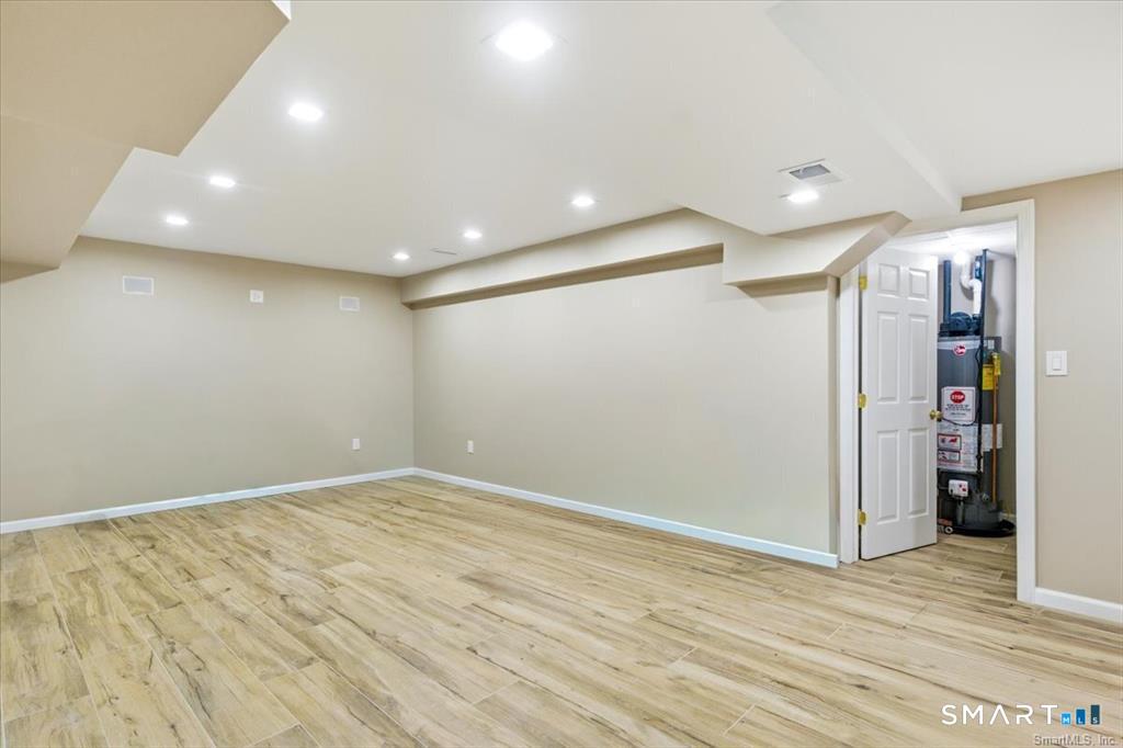 72 Broadmere Road photo 25