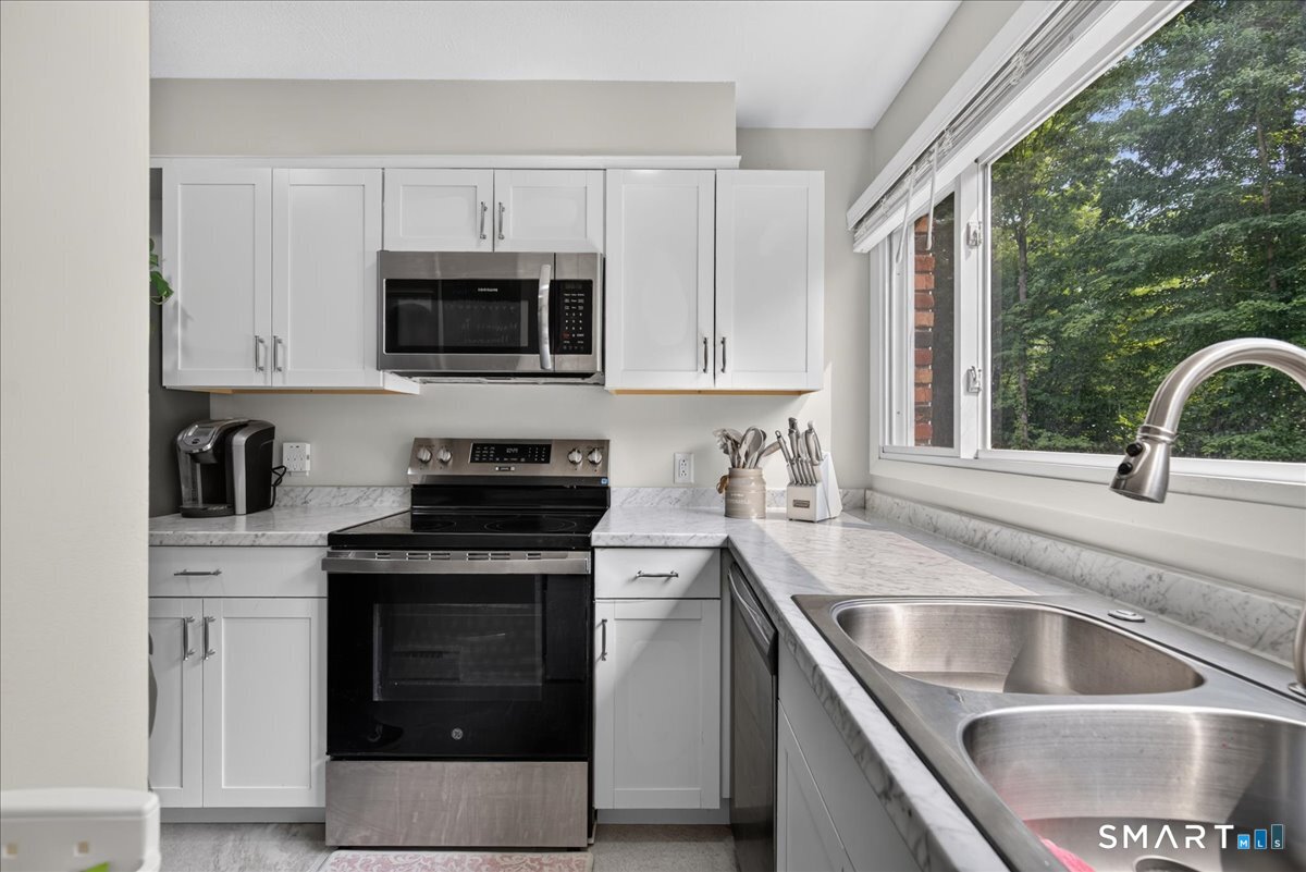 1141 Waterbury Road photo 11