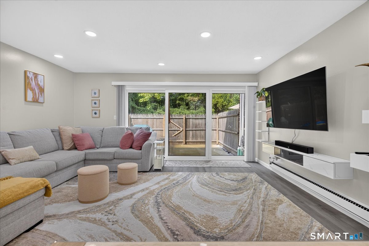 1141 Waterbury Road photo 4