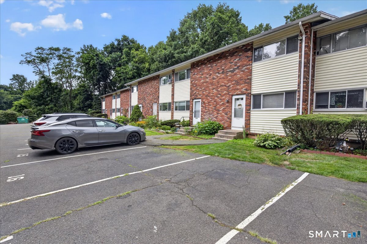 1141 Waterbury Road photo 29