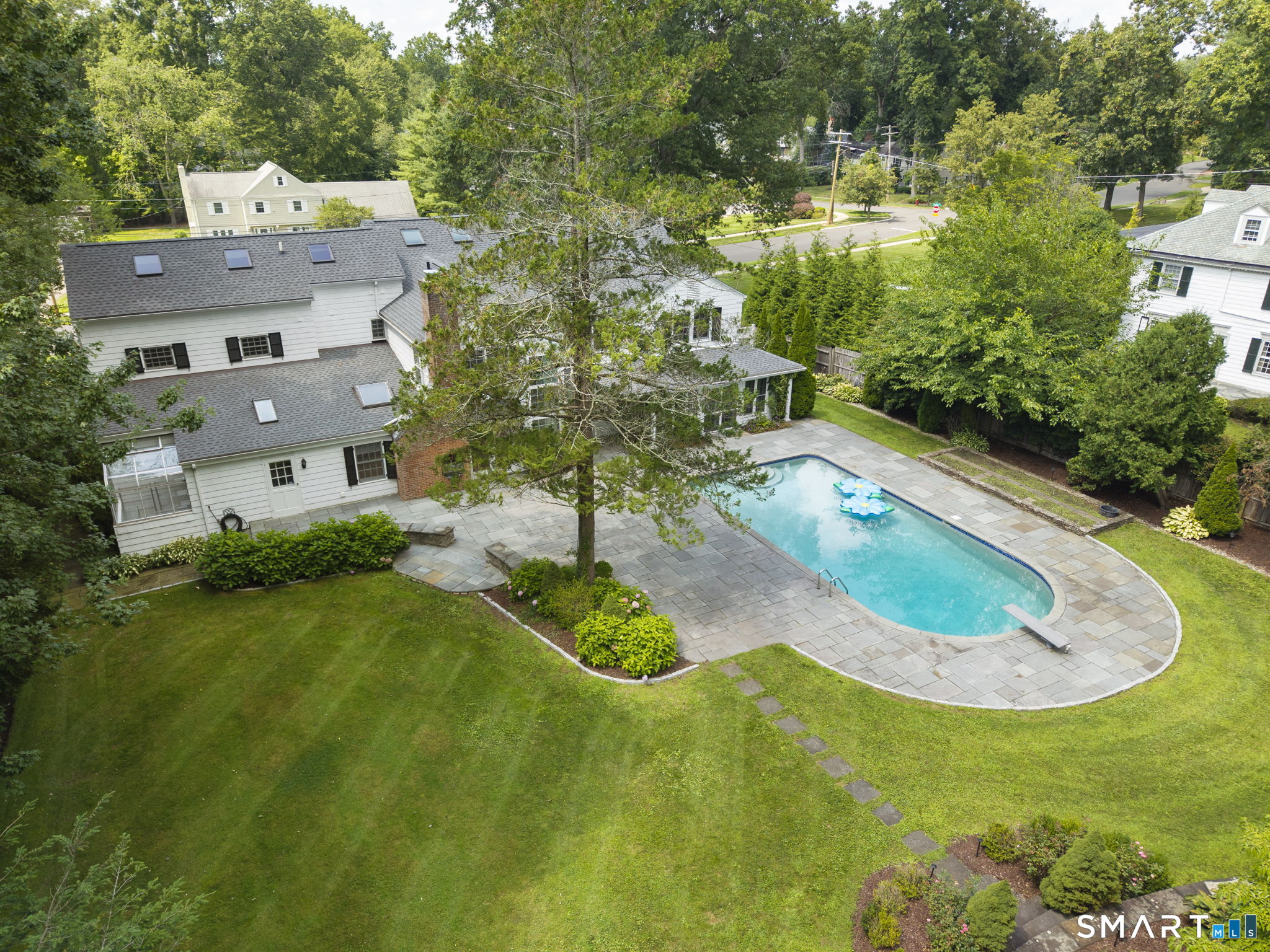 96 Norwood Road photo 2