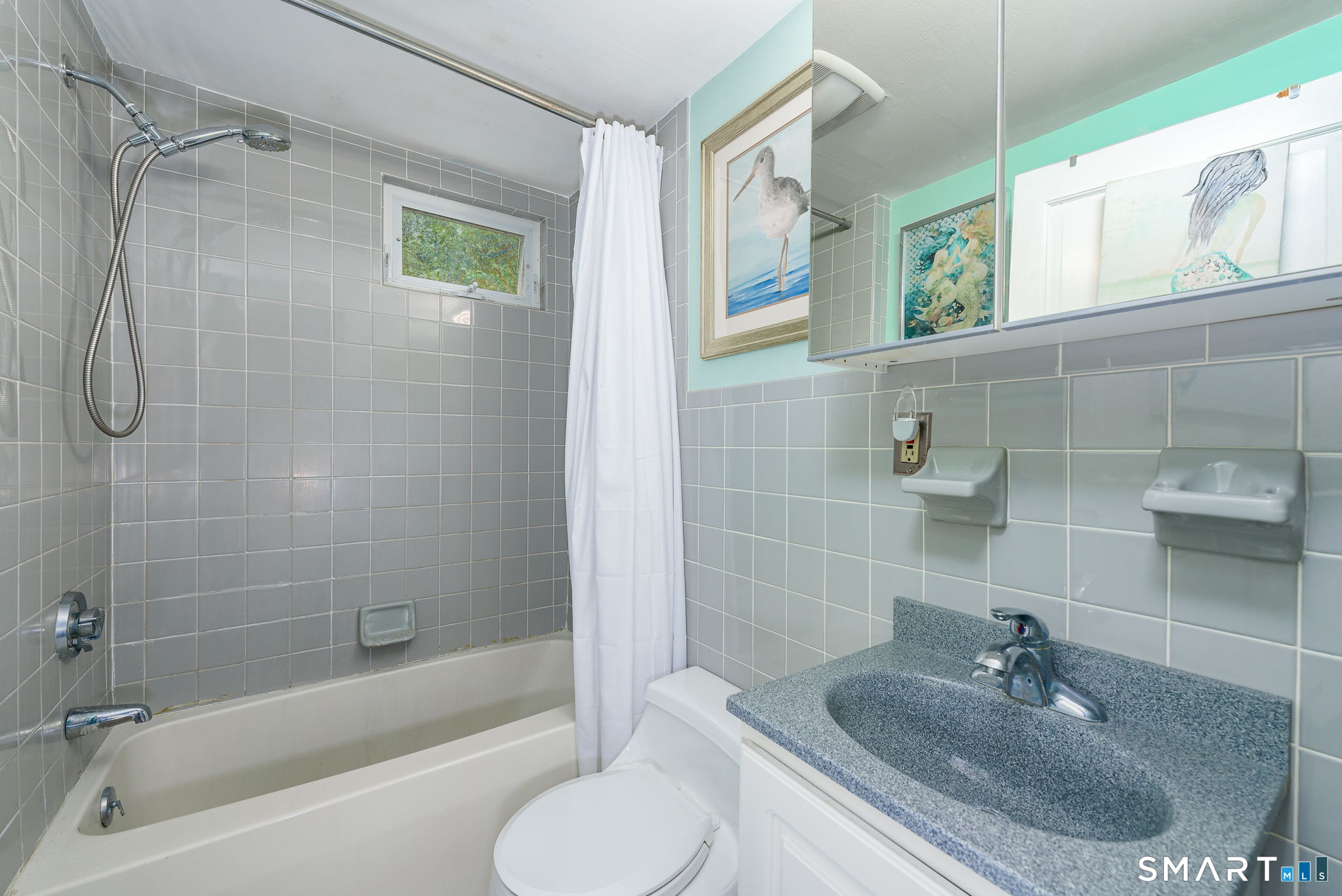 70 Browns Lane photo 25