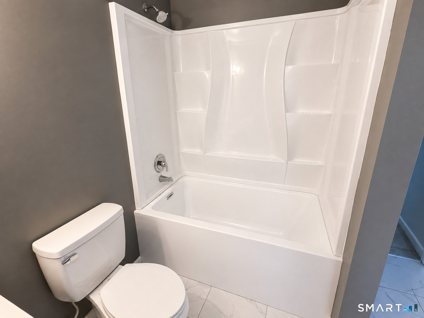 501 Summer Hill Drive Unit #501 photo 16