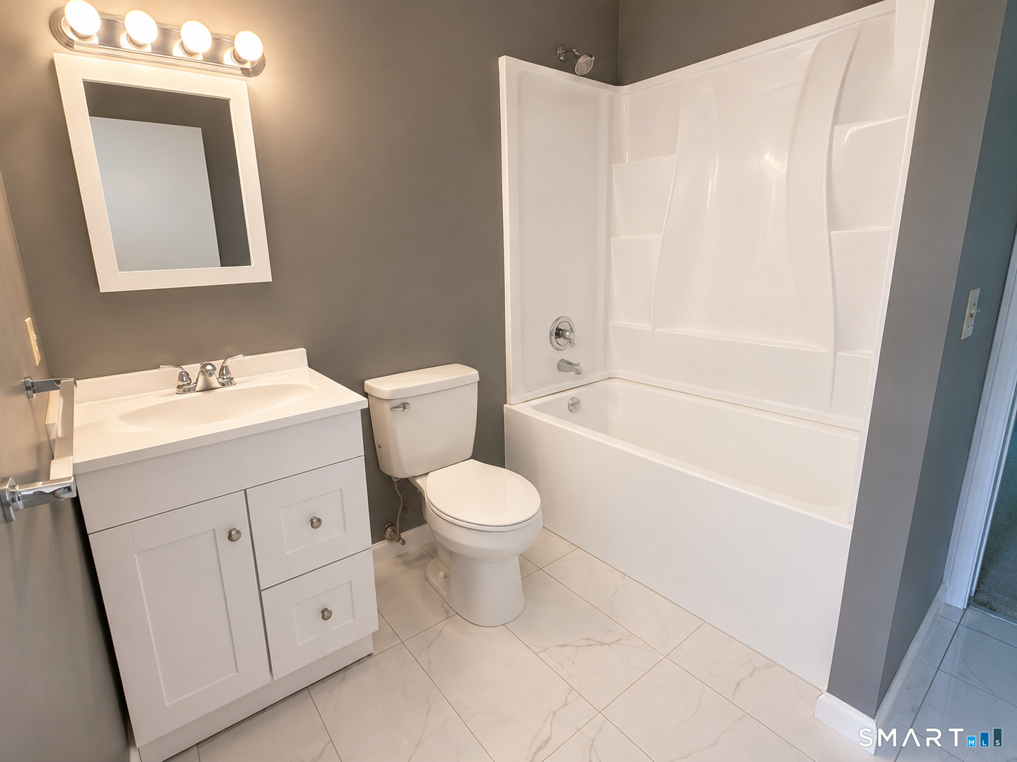501 Summer Hill Drive Unit #501 photo 14