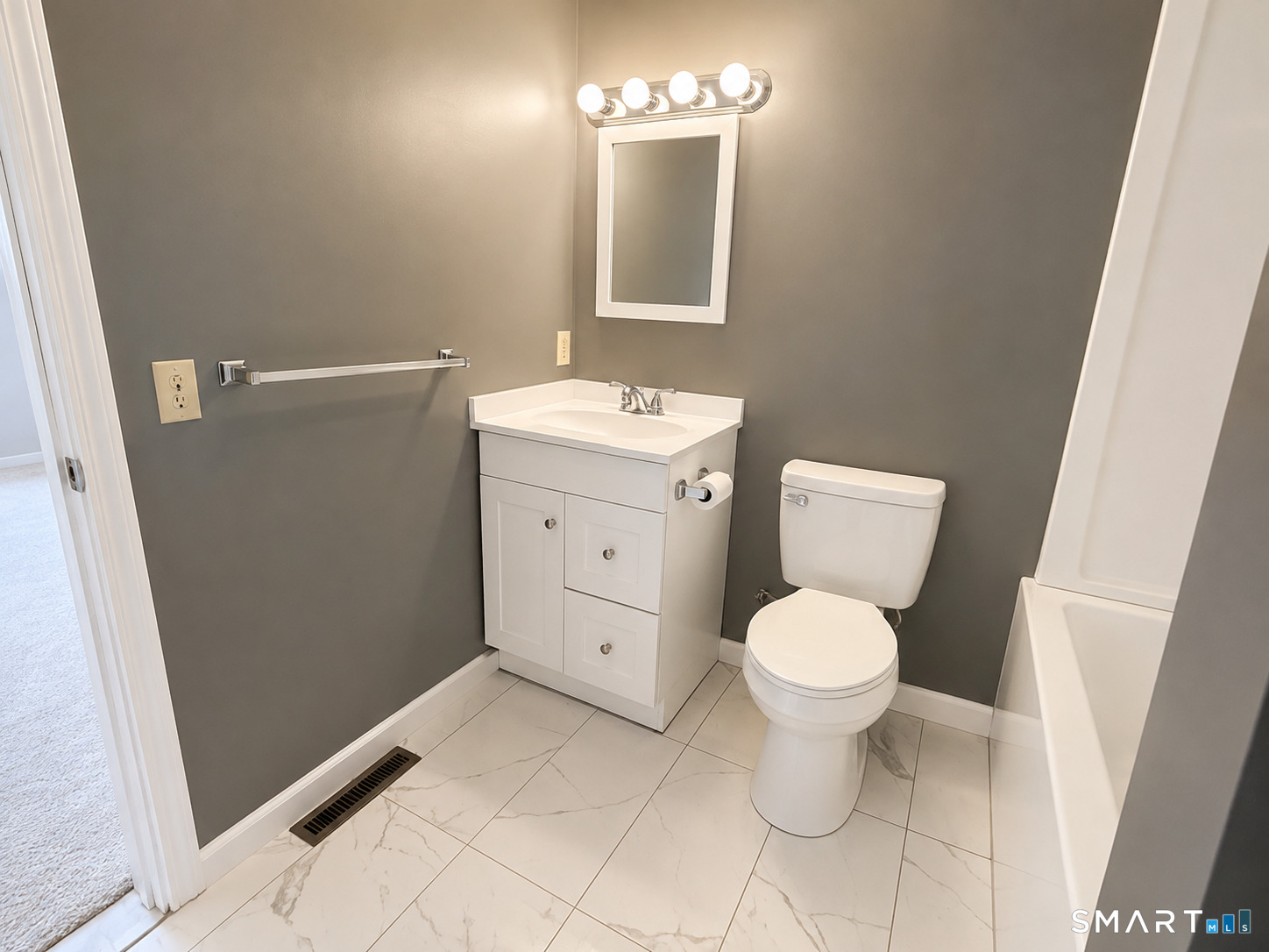 501 Summer Hill Drive Unit #501 photo 15