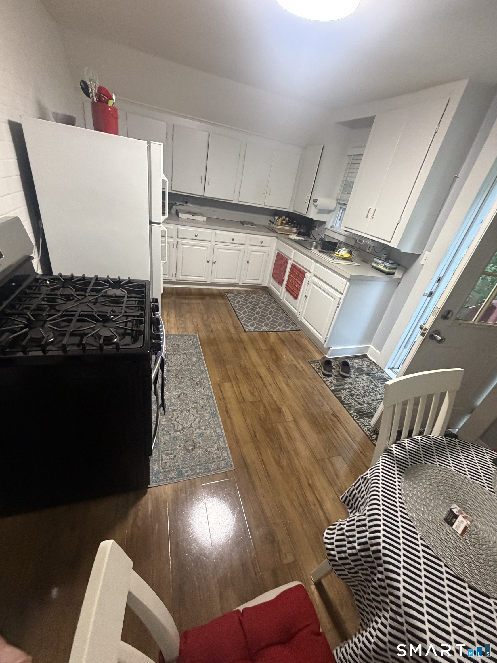 31 Maple Avenue photo 9