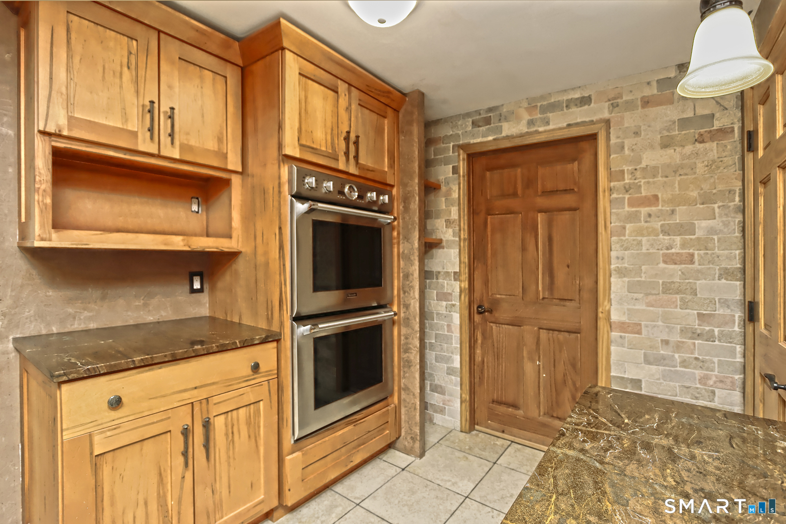 154 Benz Street photo 10