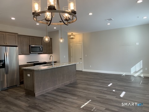 501 Edgewater Circle Unit #G photo 2