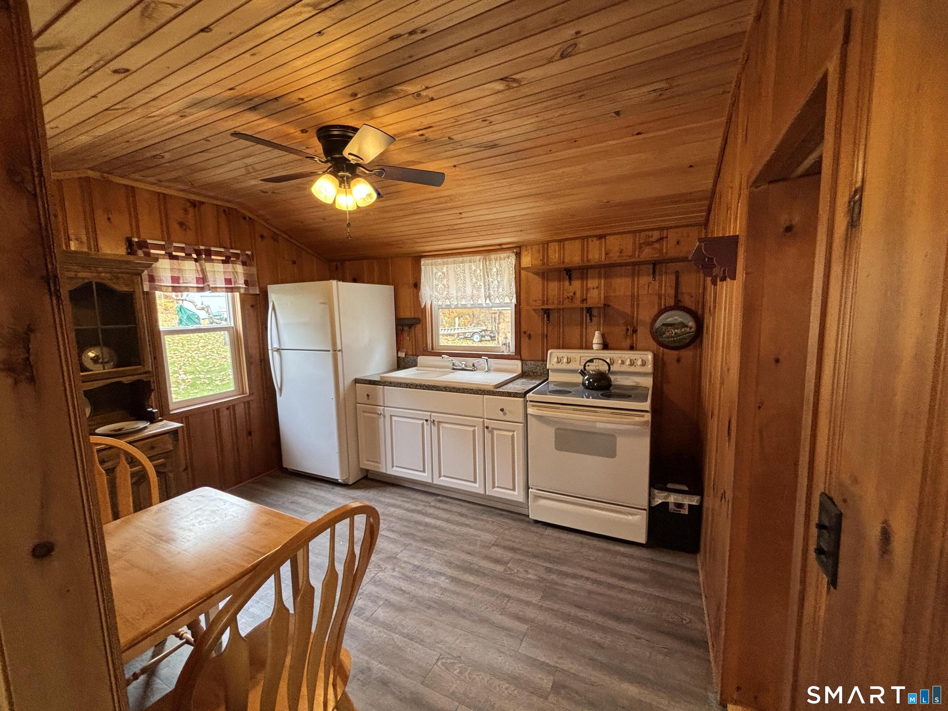34 Gardner Lake Heights photo 11