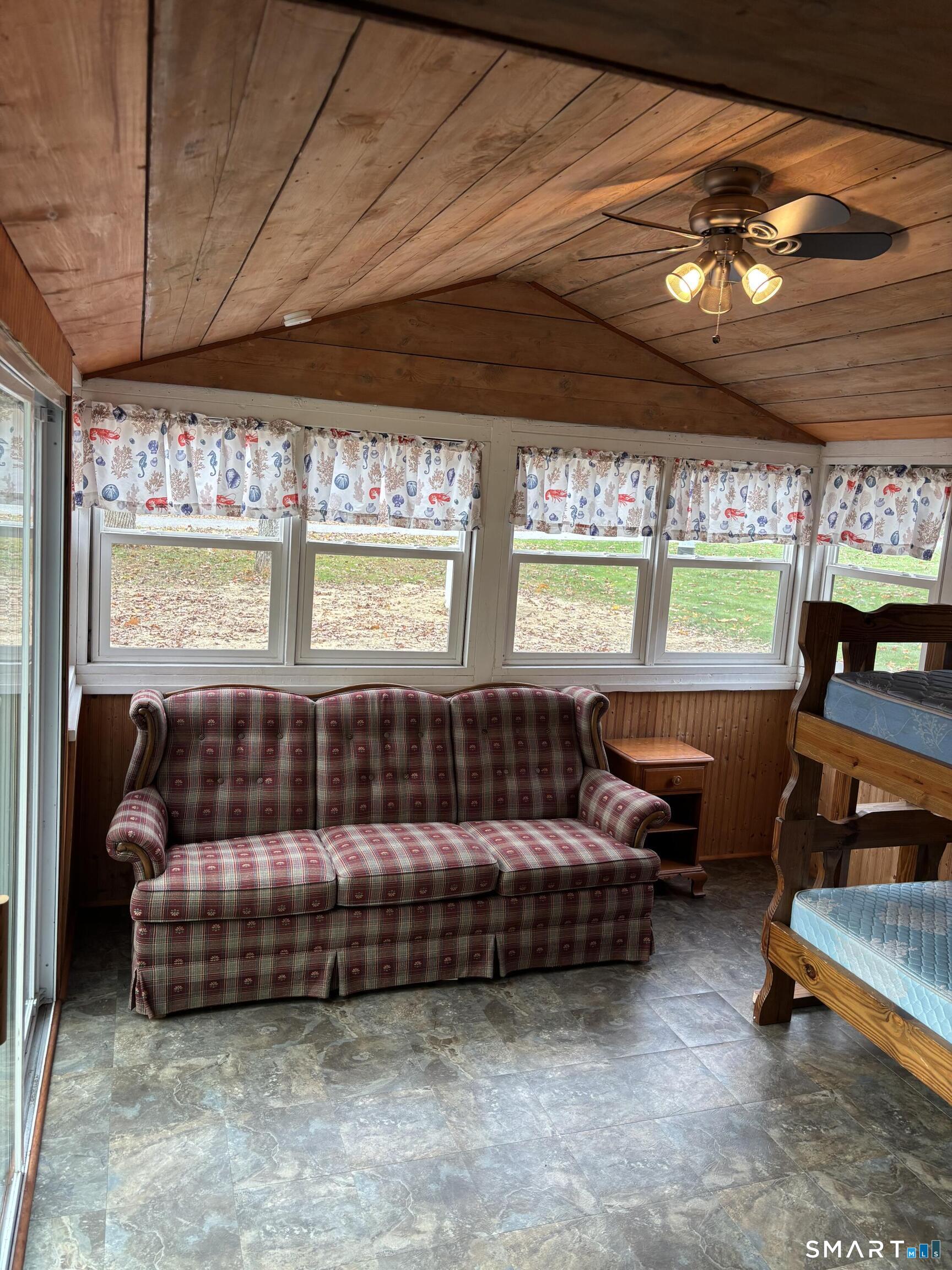 34 Gardner Lake Heights photo 14