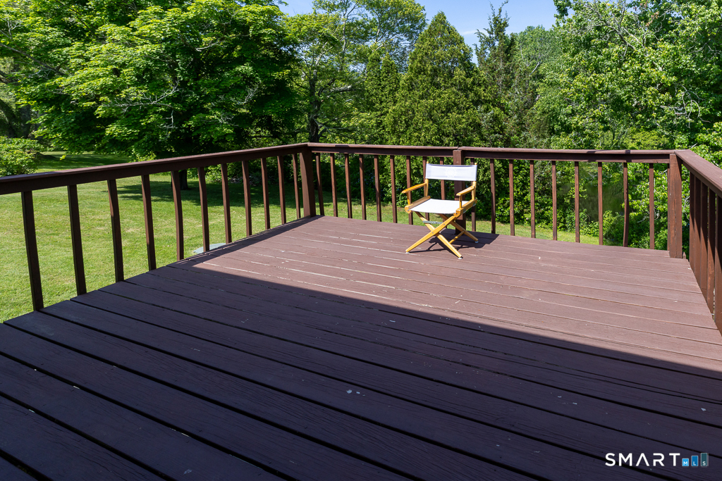 22 Jordan Terrace, Great Neck, Waterford, CT 06385