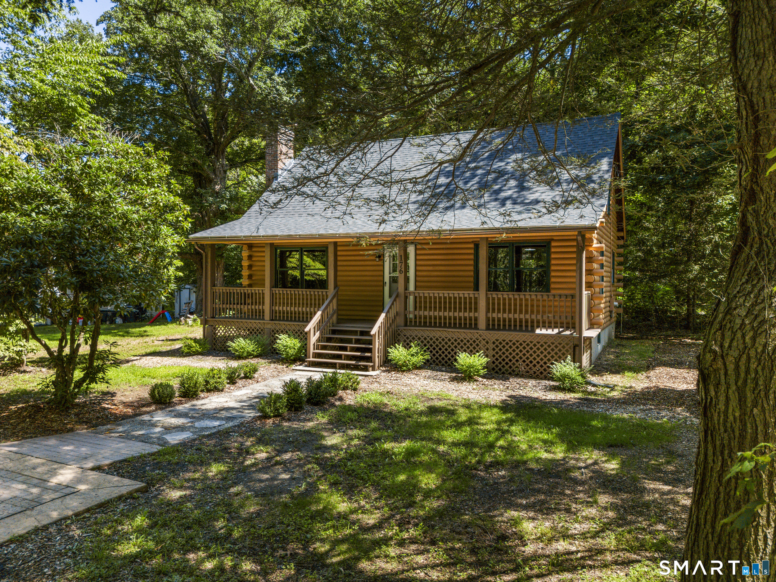 176 Lake Drive East