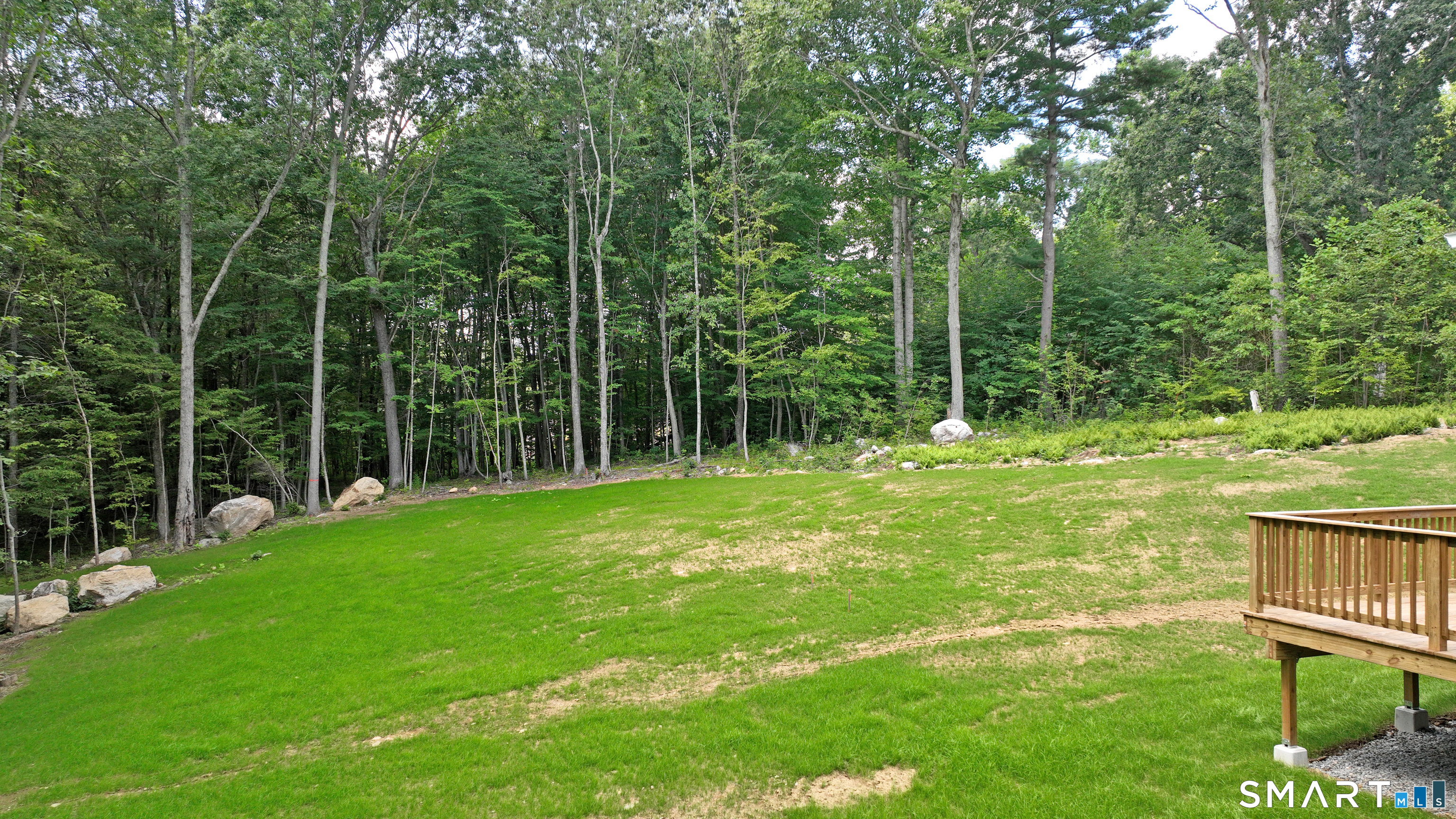 283 Windham Avenue photo 37