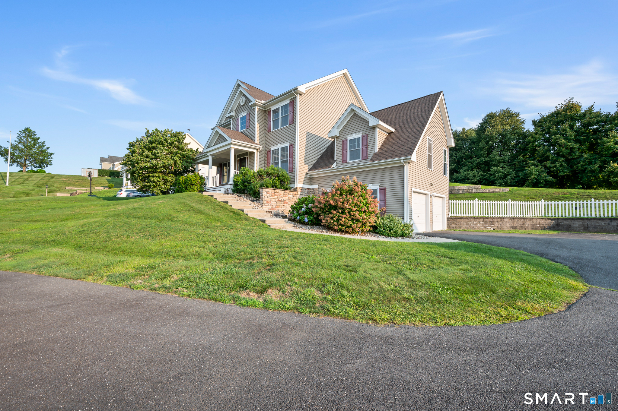 5 Rolling Hills Drive photo 4