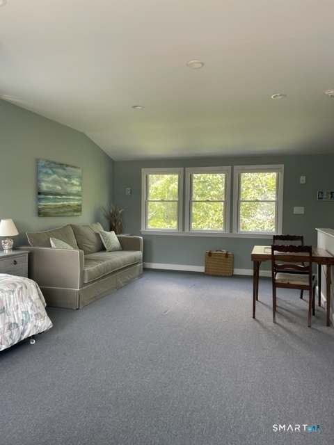 402 Riverside Drive photo 20