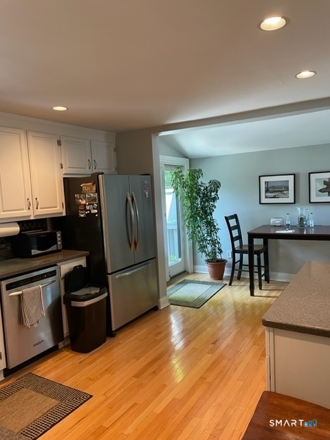 402 Riverside Drive photo 13