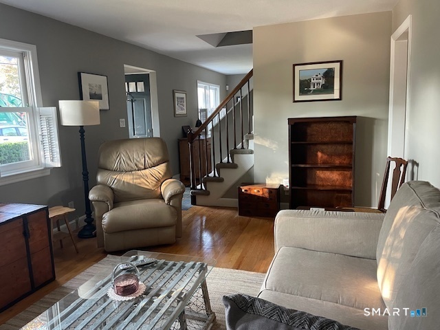 402 Riverside Drive photo 8