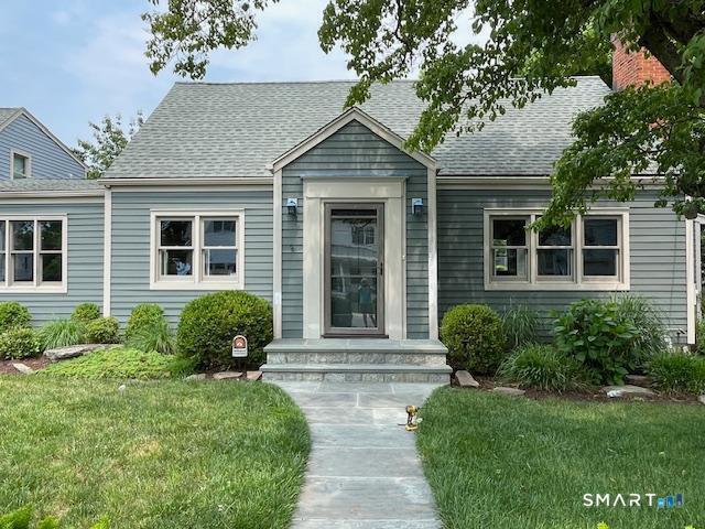 402 Riverside Drive photo 5