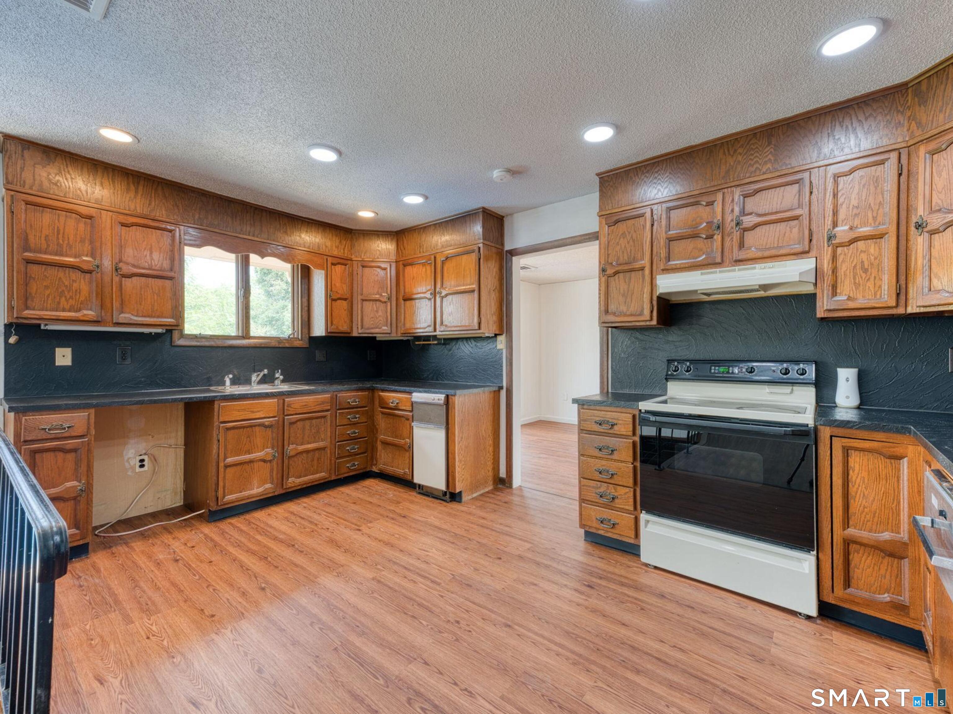 62 Admiral Drive photo 8