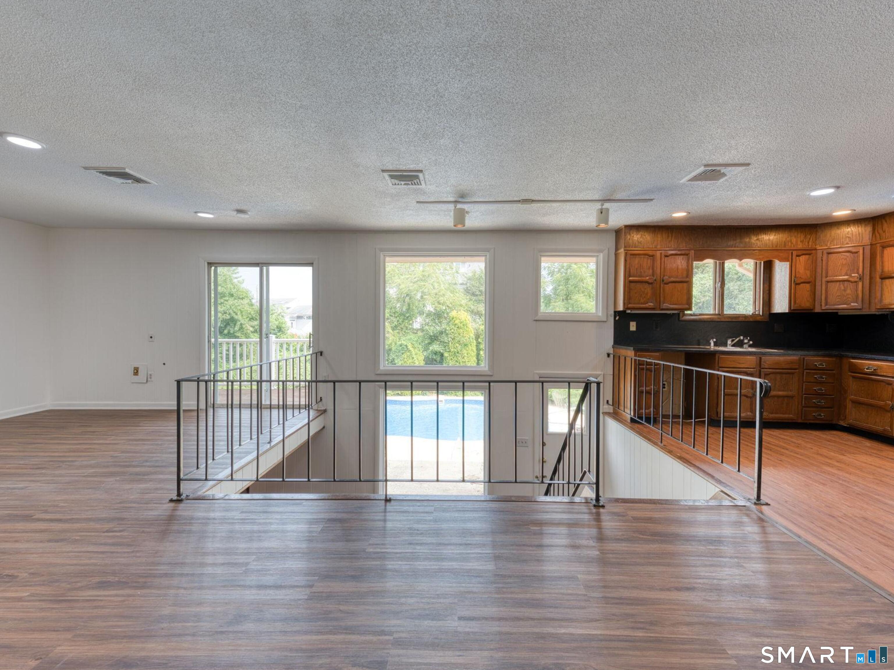 62 Admiral Drive photo 5