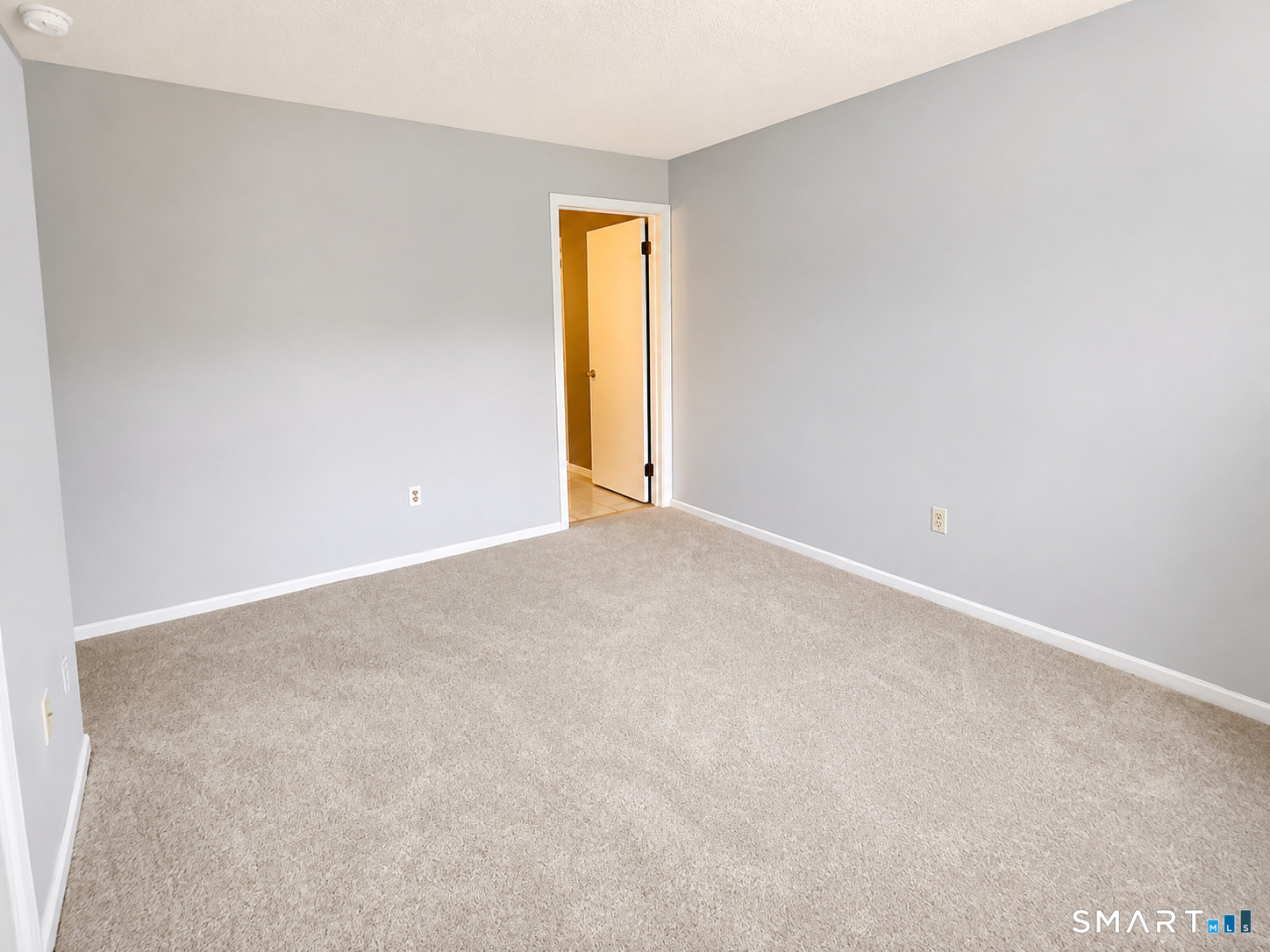 501 Summer Hill Drive Unit #501 photo 17