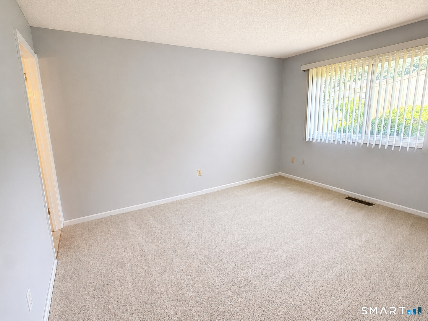 501 Summer Hill Drive Unit #501 photo 18