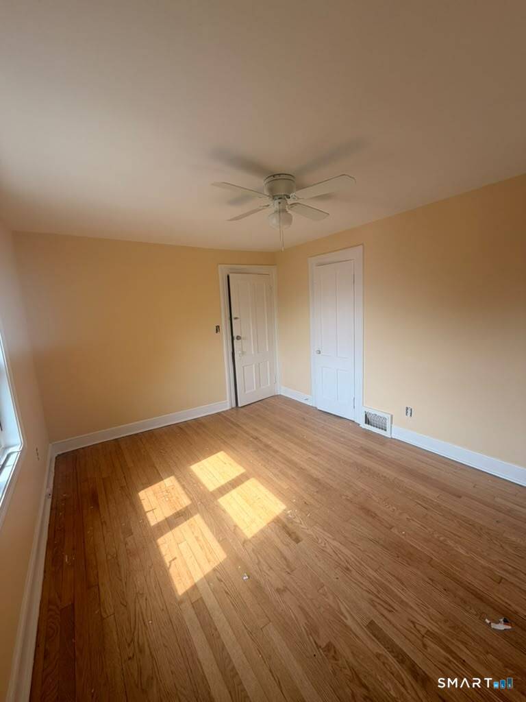 16 Terrace Avenue photo 9