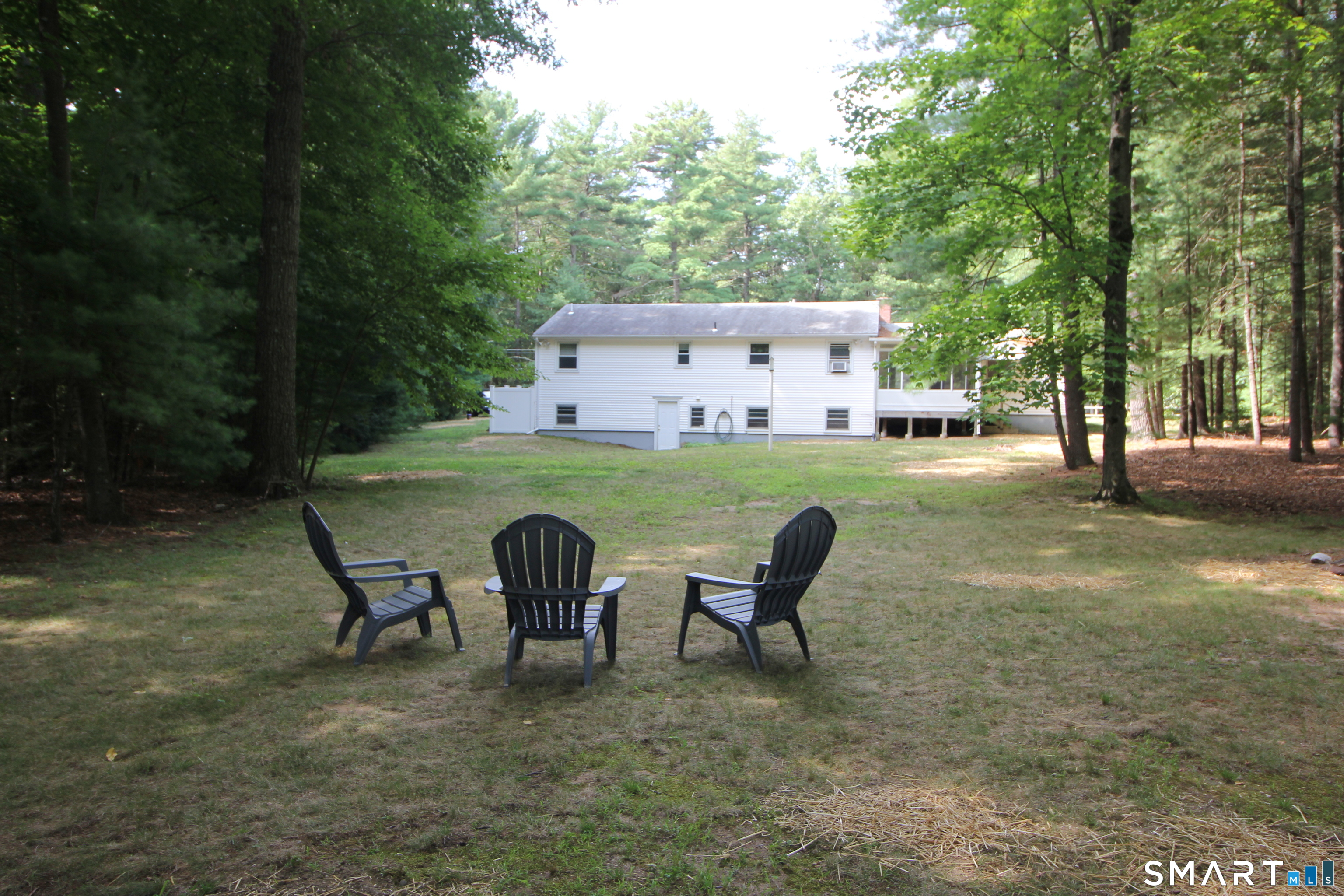 12 Oakwood Drive photo 4