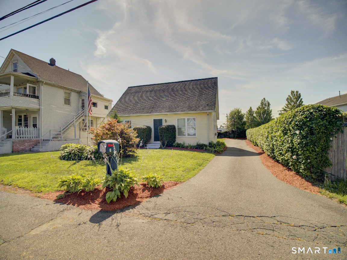 6 Mettler Street photo 2