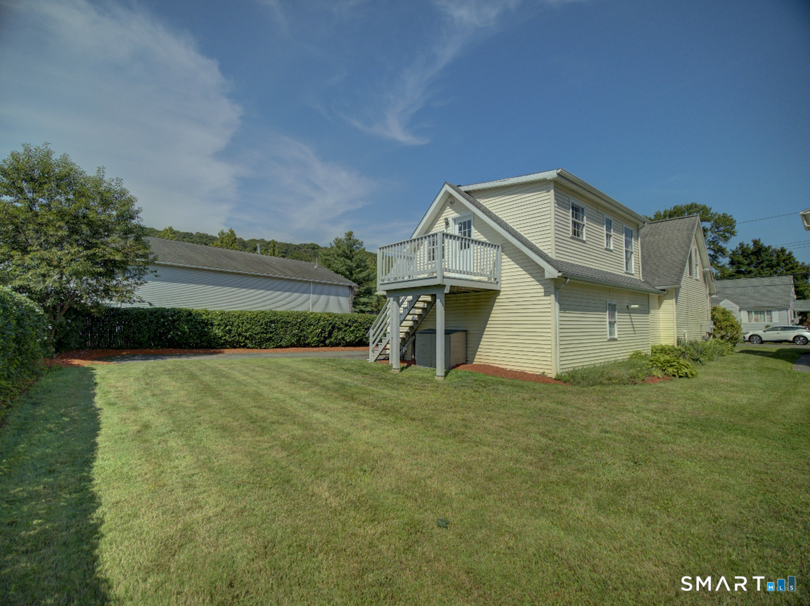 6 Mettler Street photo 4