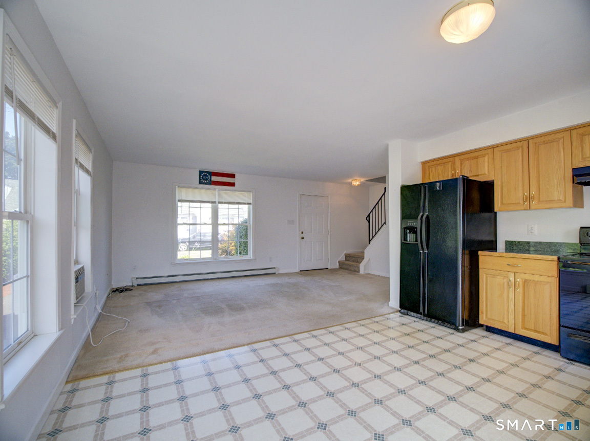 6 Mettler Street photo 11