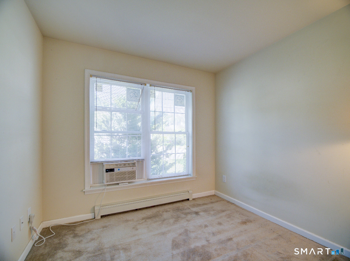 6 Mettler Street photo 19