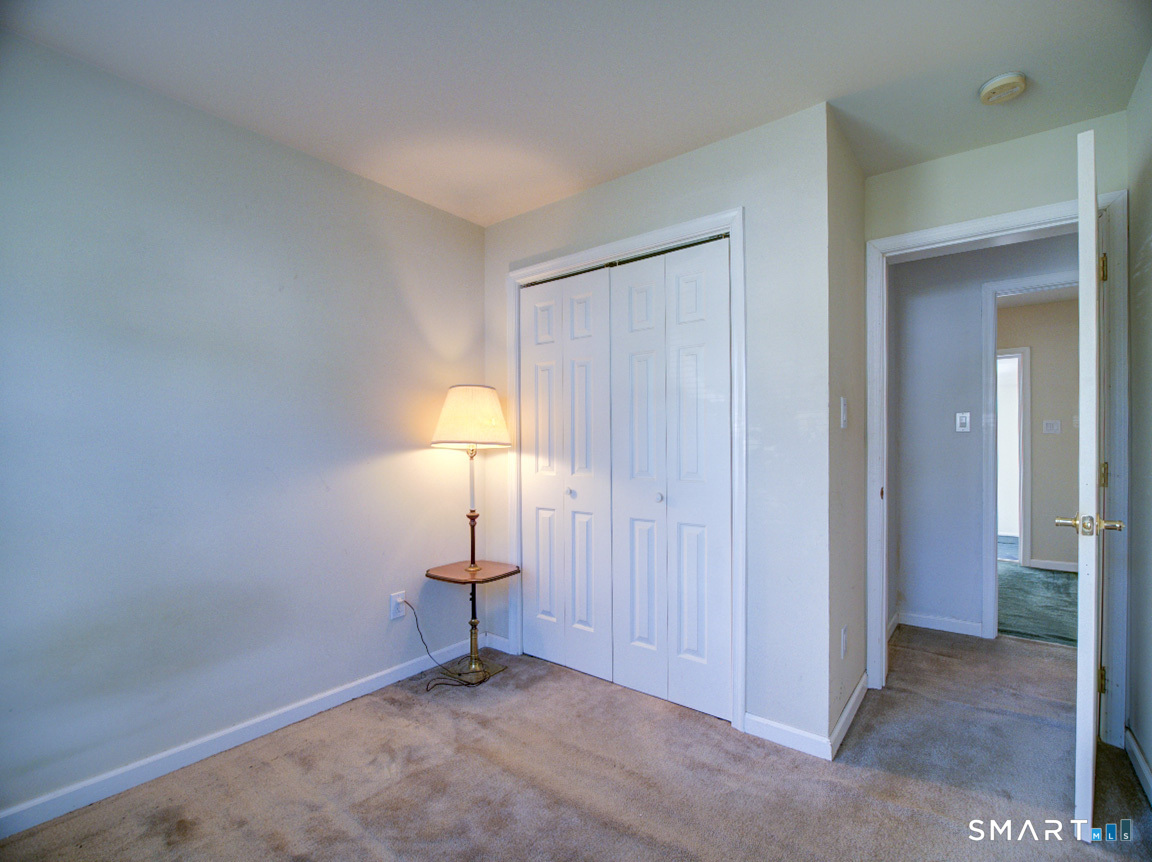 6 Mettler Street photo 20