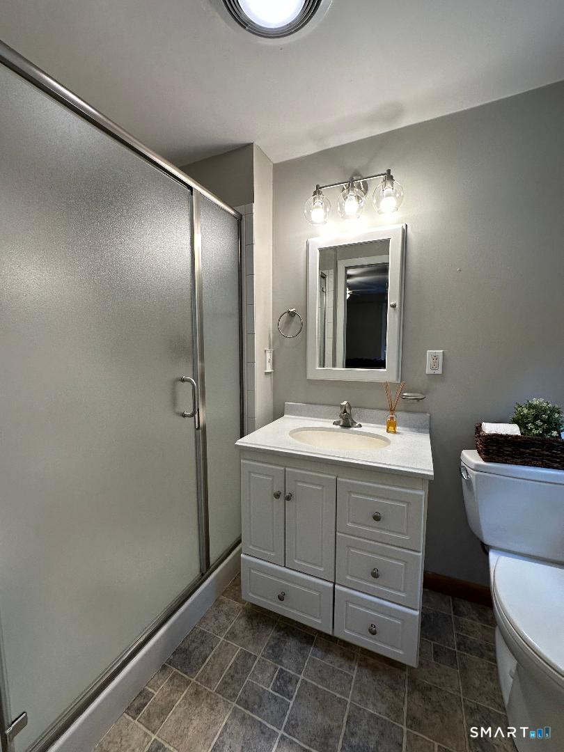 12 Oakwood Drive photo 27