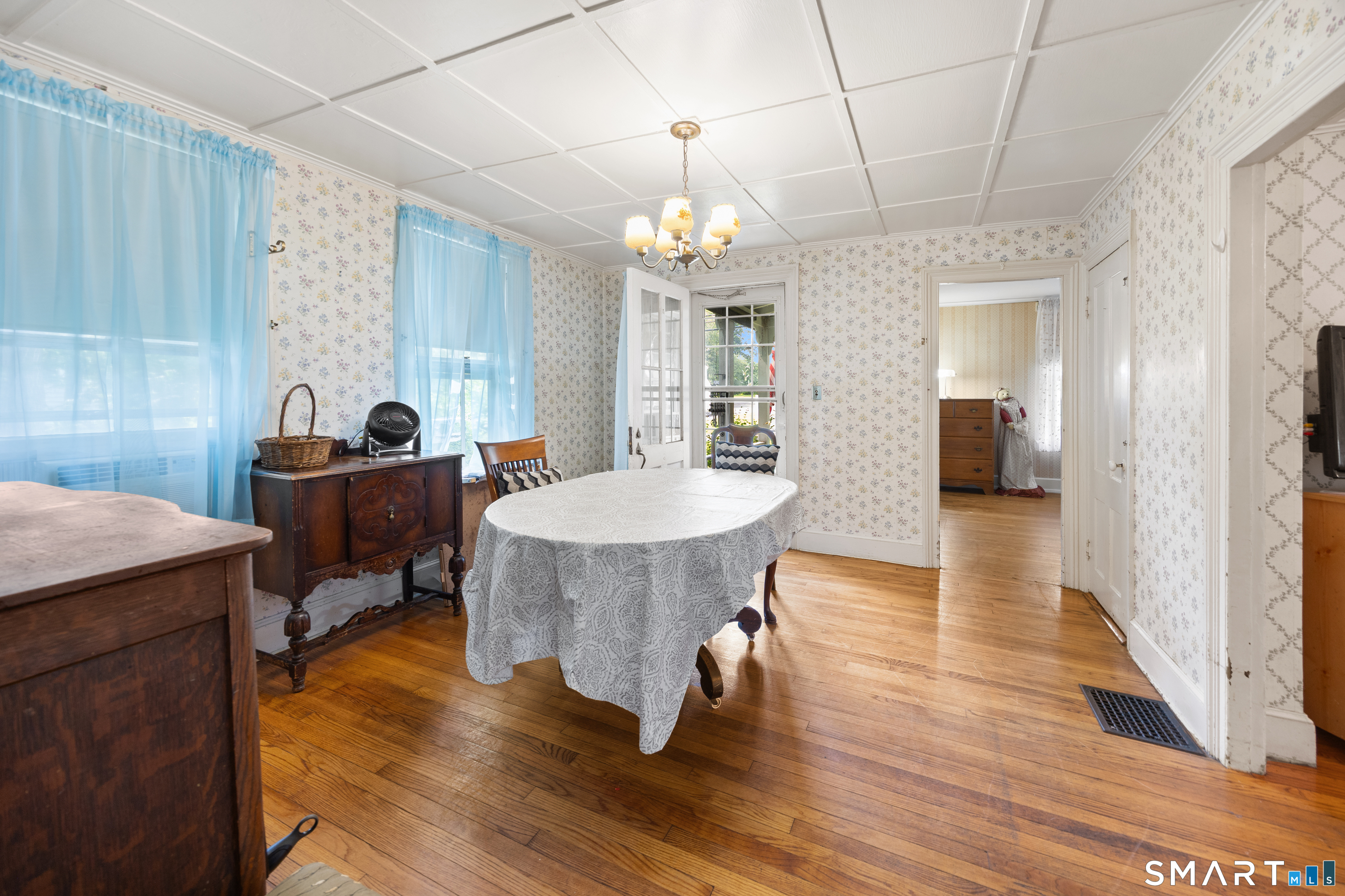 54 Litchfield Road photo 11