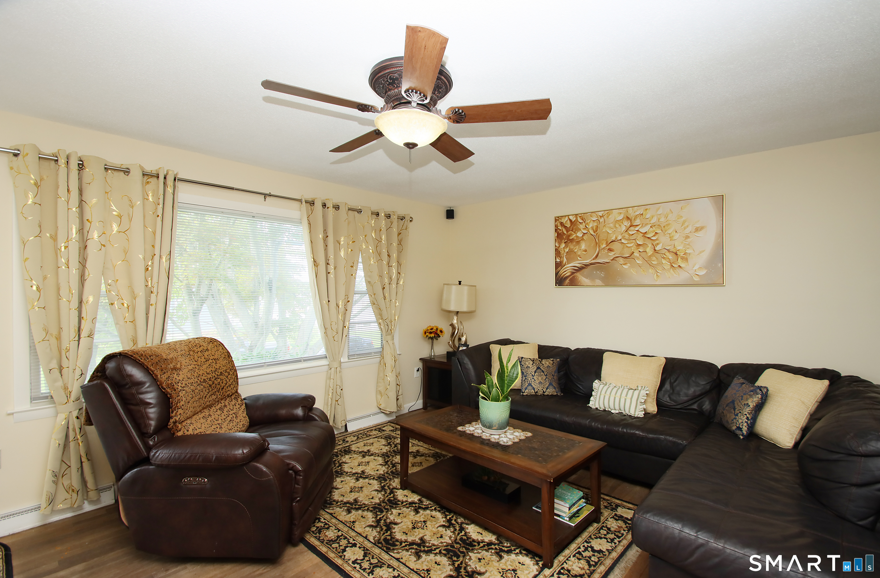 76 Jessie Drive photo 3
