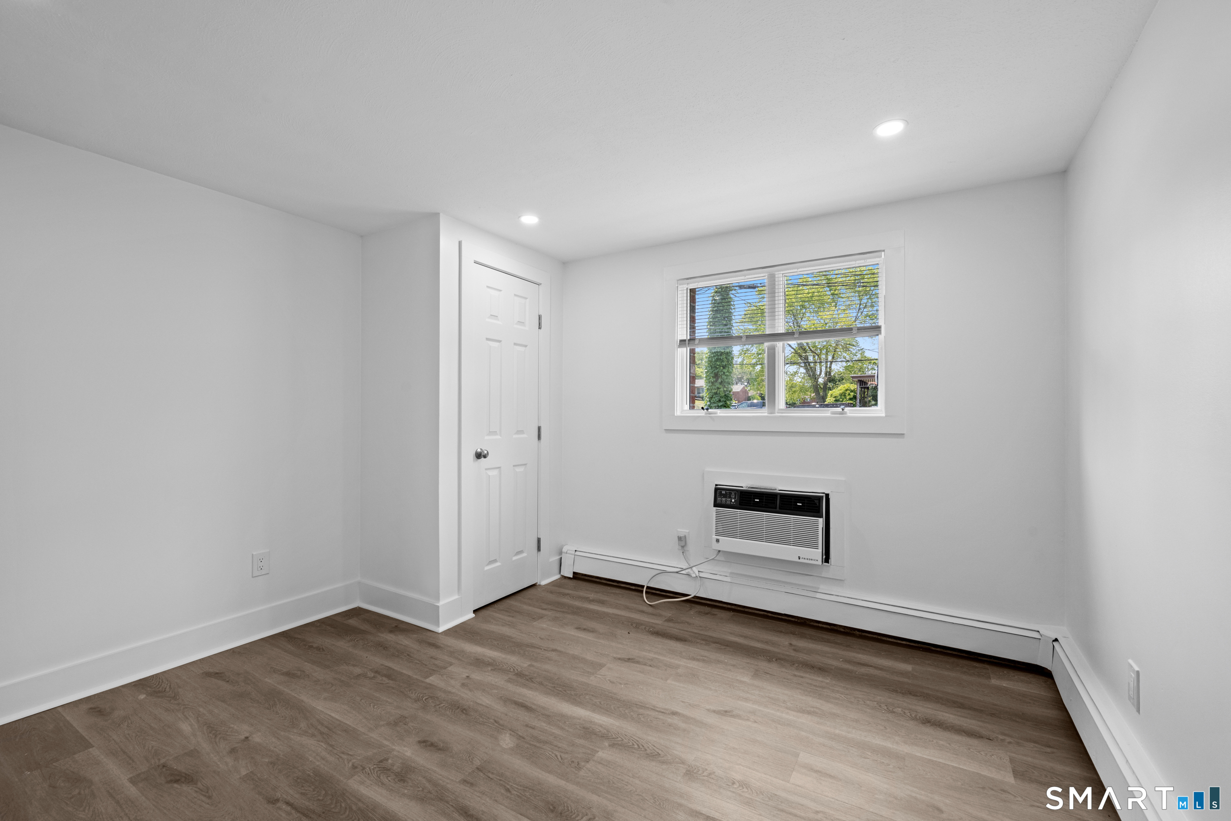 145 Garfield Avenue photo 11