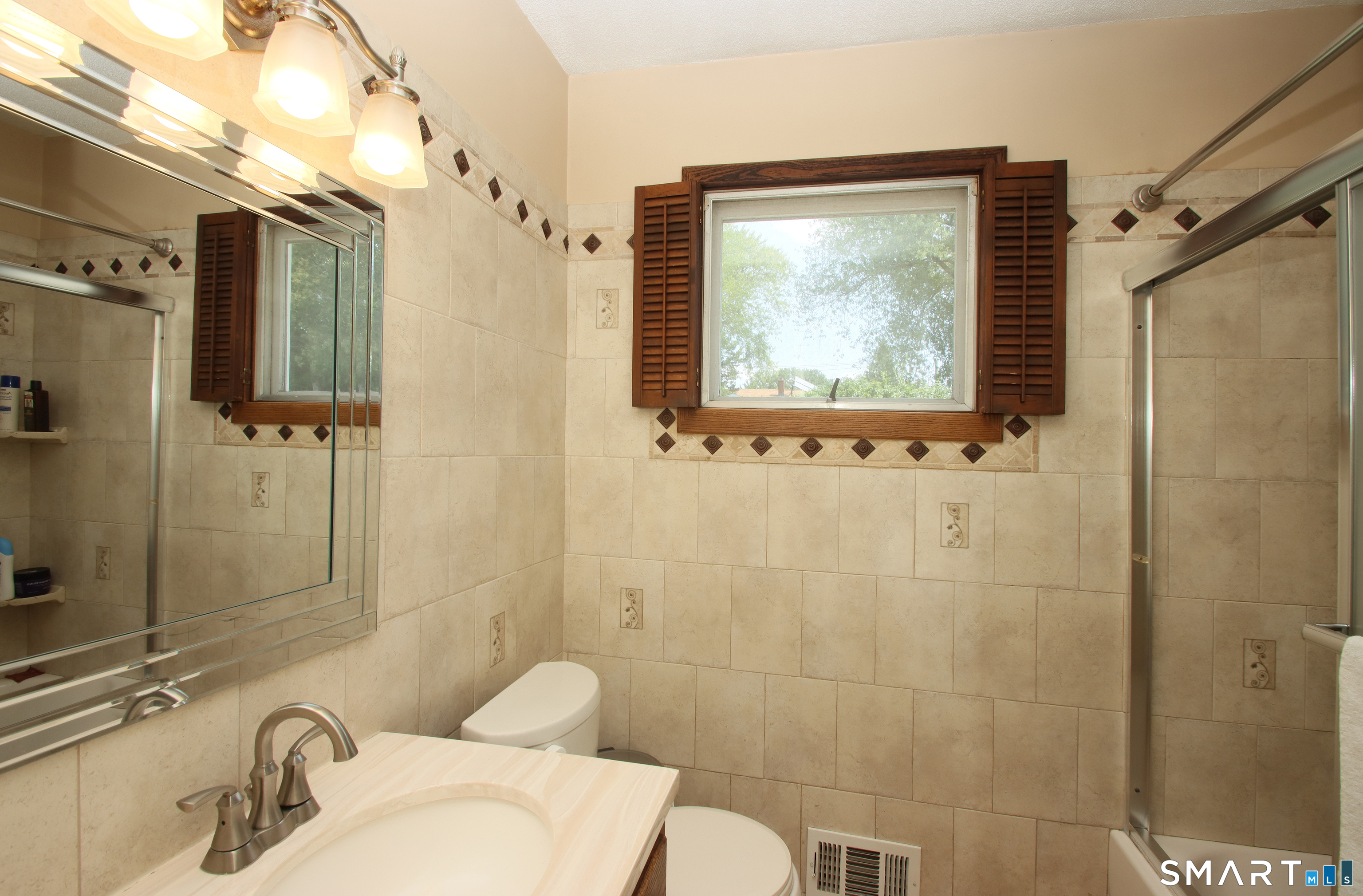 76 Jessie Drive photo 26