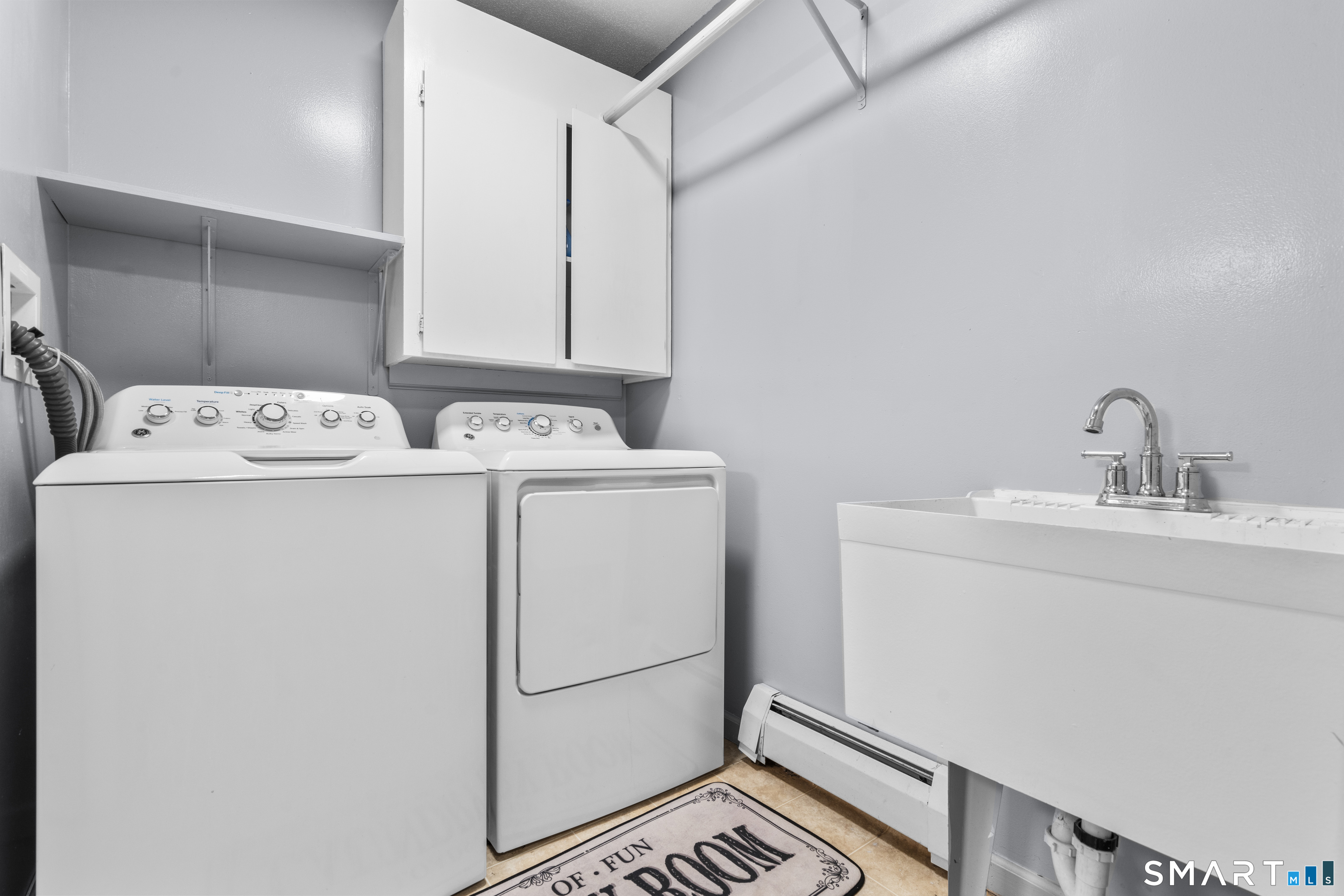 264 Trumbull Highway photo 22