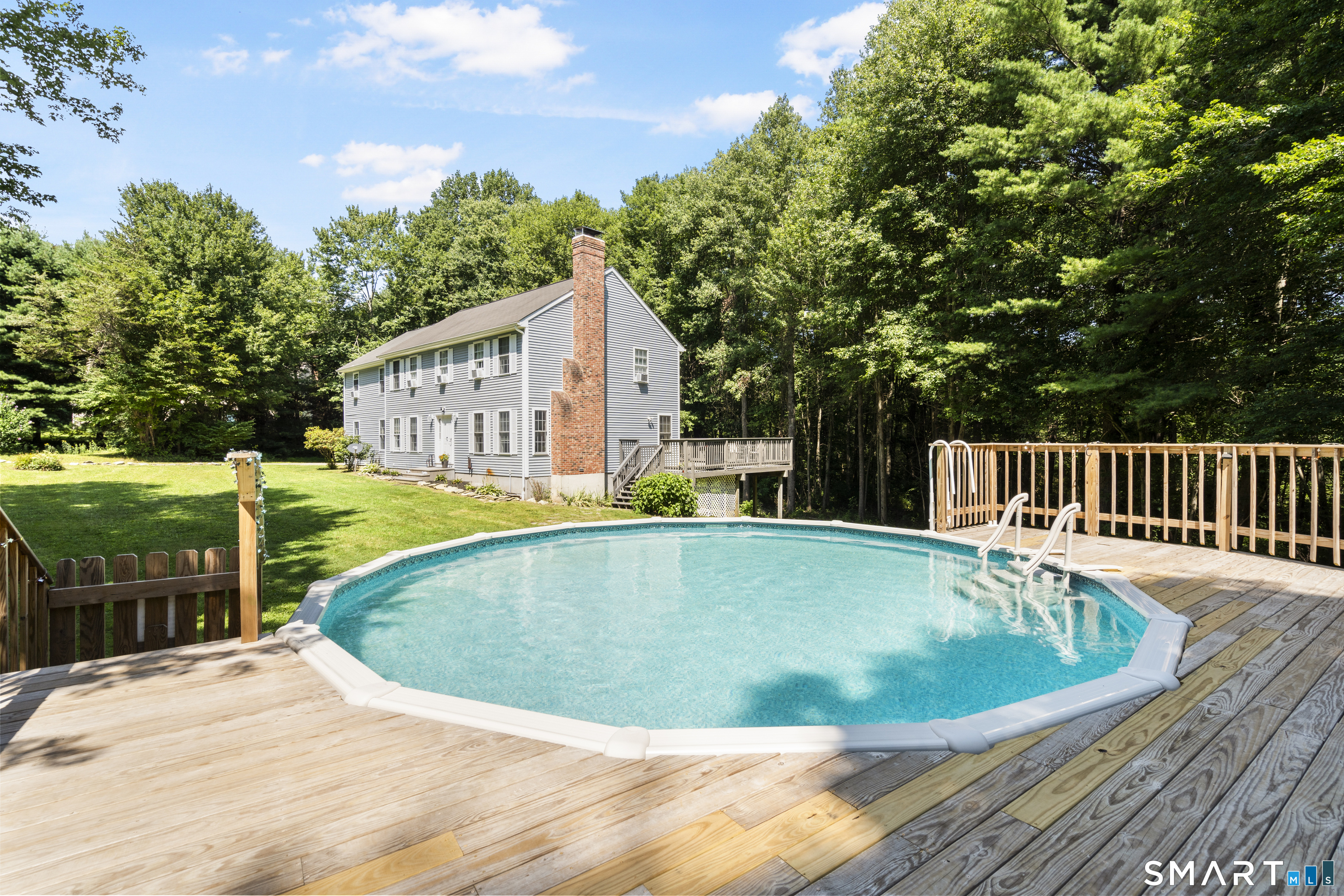264 Trumbull Highway photo 26