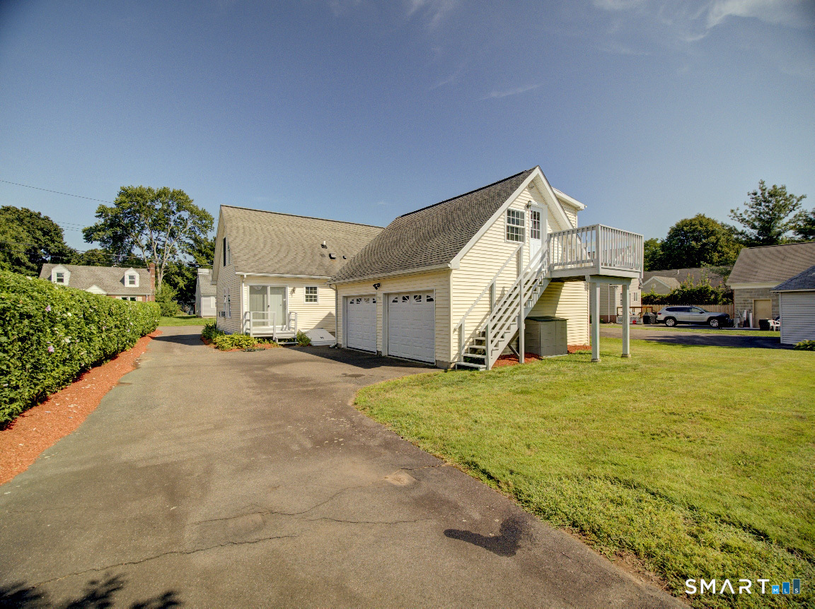 6 Mettler Street photo 3