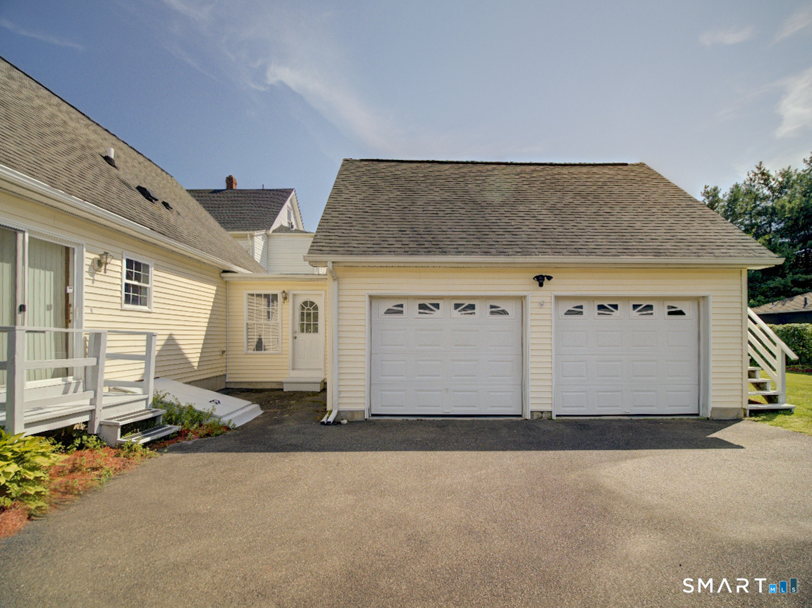 6 Mettler Street photo 5