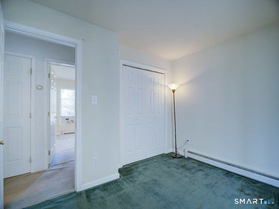 6 Mettler Street photo 16