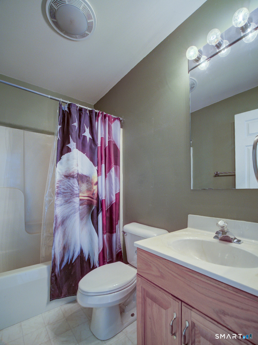 6 Mettler Street photo 18
