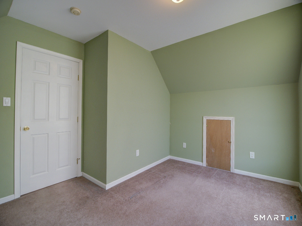 6 Mettler Street photo 27